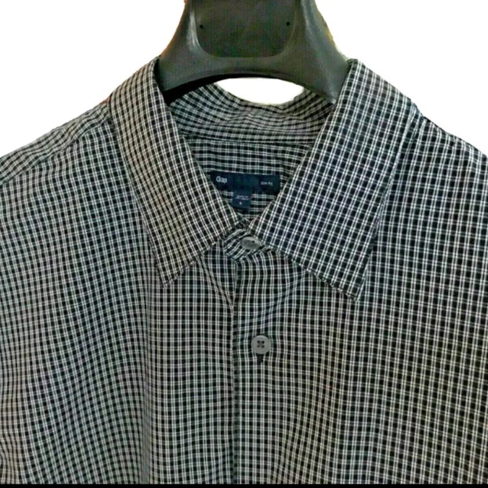 Gap Men’s large Checkered Button-down Shirts